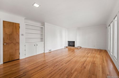 3201 Bellaire St, Denver CO  80207-1828 exterior