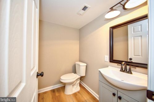 347 Woodland Green Ct, Aberdeen MD  21001-2942 exterior