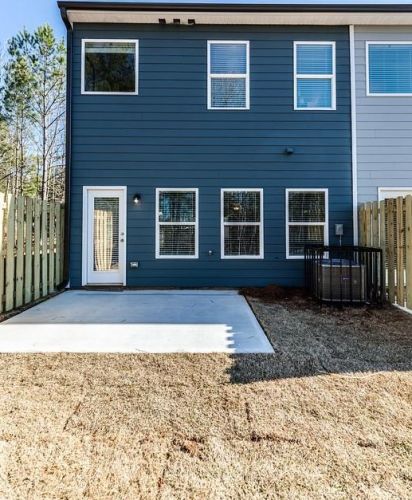 4956 Lower Elm St, Atlanta GA  30349-1688 exterior