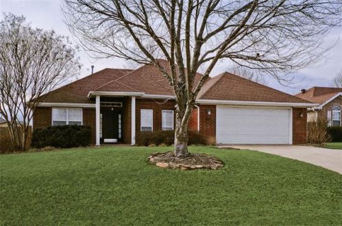 212 Shane Dr, Centerton, AR 72719-9713