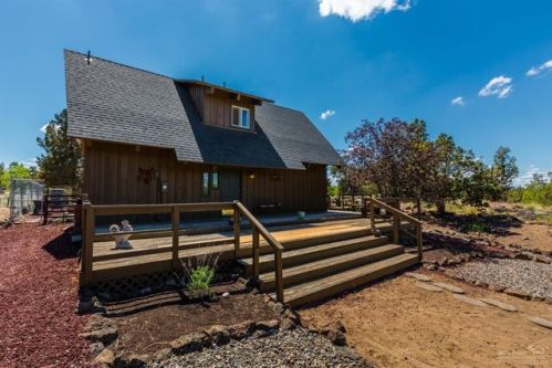 875 49th St, Eagle Crest, OR 97756-9313