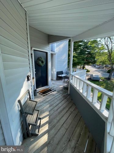 904 Berwyck Ct, Erial, NJ 08081-2411