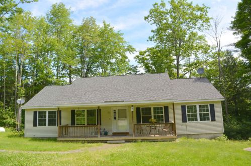 17 Red Water Rd, Unity, NH 03773-6336