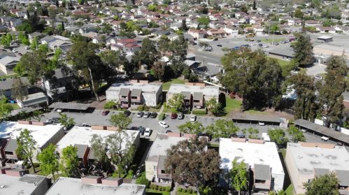 492 Dempsey Rd, Milpitas CA  95035-5696 exterior