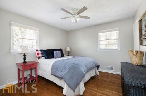 823 Dover St, Marietta GA  30066-1041 exterior