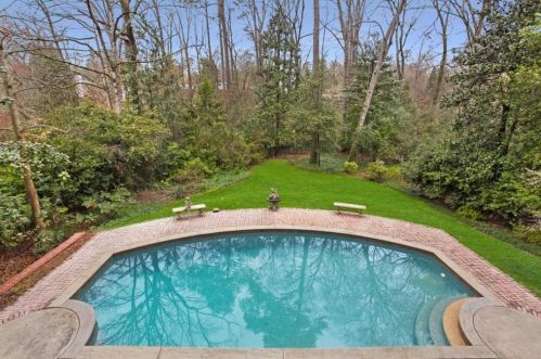 2938 Habersham Way, Atlanta GA  30305-2800 exterior