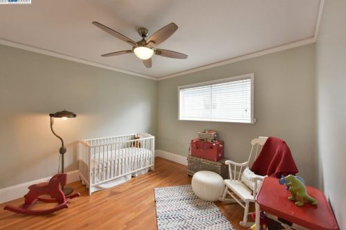 220 Stoakes Ave, San Leandro CA 94577-1734 exterior