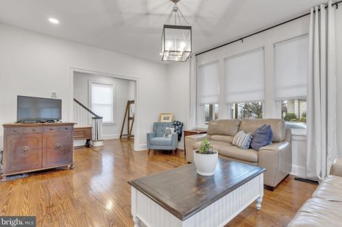 506 High St, Carlisle PA  17013-2811 exterior