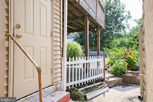 110 Merchant St, Camden, NJ 08106-1042