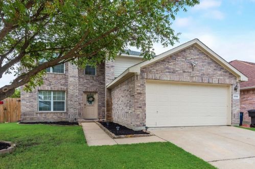 10144 Chapel Ridge Dr, Fort Worth TX  76116-1290 exterior