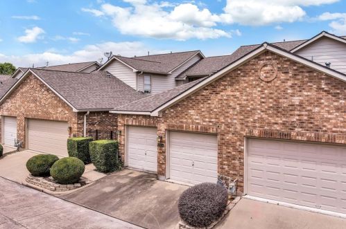 2034 Glencove Dr, Taylor Lake Village TX  77586-3318 exterior