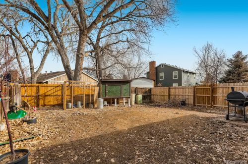 1434 Evanston St, Aurora CO 80014-3921 exterior