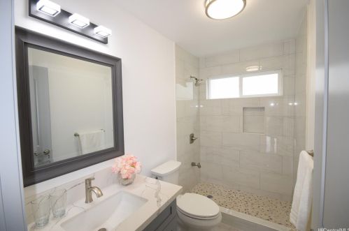 418 Halemaumau St, Honolulu HI  96821-2043 exterior