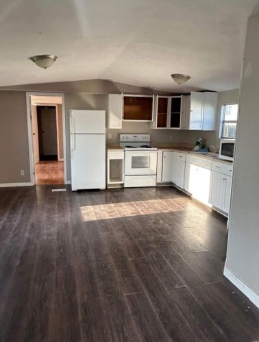1908 Golden Vicary Dr, Pendleton MO  63383-3229 exterior