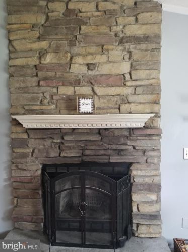 6821 Silverbrook Dr, Spotsylvania, VA 22553-1868