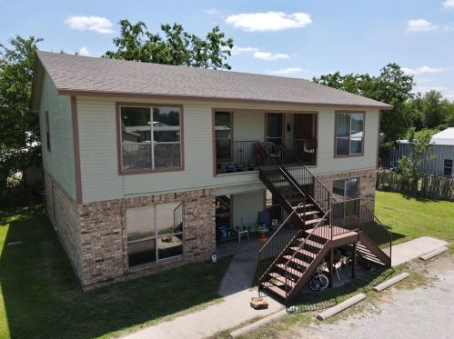 104 Brown St, Lipan, TX 76462-2223