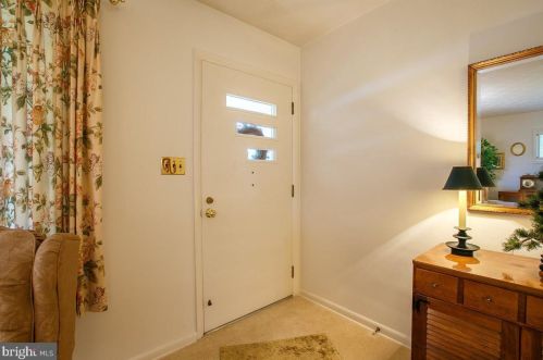 3005 Dundee Rd, York, PA 17406-3016