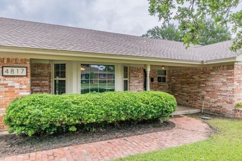 4817 Briarwood Ln, Fort Worth TX  76103-1702 exterior