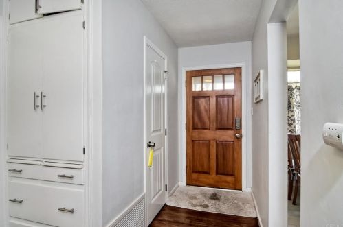 237 Ardys Pl, Vista CA  92084-5118 exterior