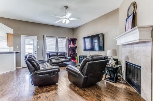 5433 Caribou Ridge Dr, Fort Worth TX  76137-4729 exterior