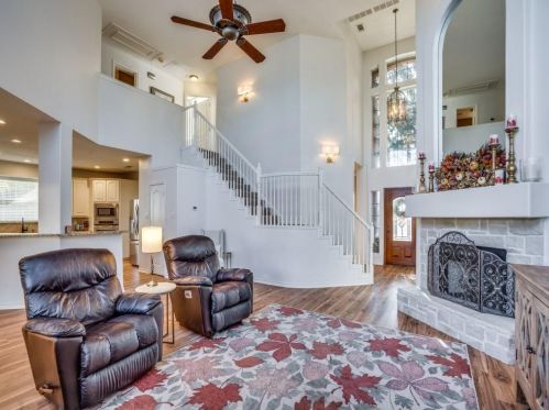 2507 Gln Morris Rd, Carrollton TX 75007-1916 exterior