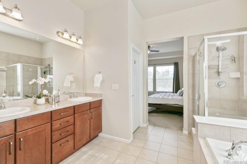 6797 Phillips Pl, Englewood CO  80112-3259 exterior