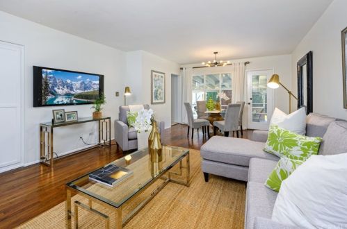 13254 Helmer Dr, Whittier, CA 90602-3325