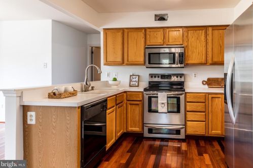 22 Double Woods Rd, Erial, NJ 08081-4838