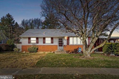 26 Sunset Blvd, Trenton, NJ 08690-3953