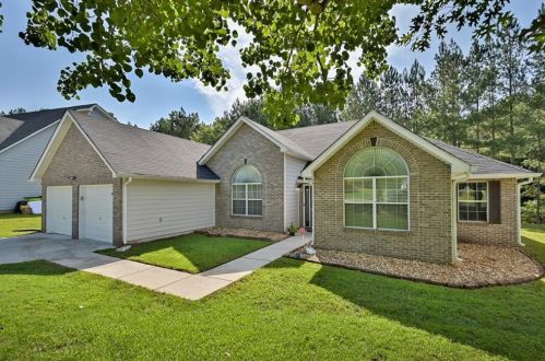 6858 Fireside Ln, Atlanta, GA 30349-1376