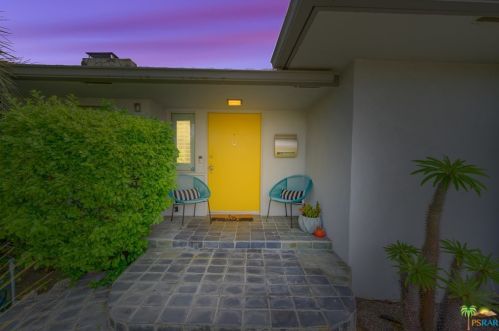 1220 Bel Aire Dr, Burbank, CA 91504-3008