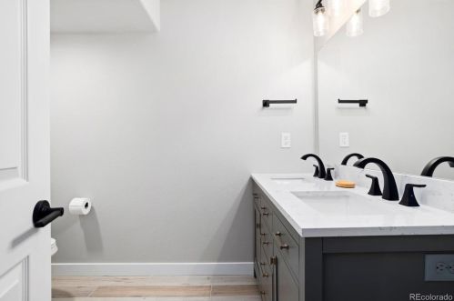 19148 Berry Dr, Denver CO  80015-5143 exterior