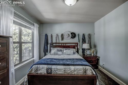 1102 Ptarmigan Dr, Woodland Park CO 80863-8004 exterior