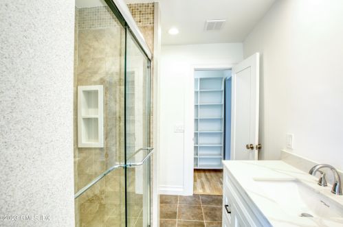 53 Mead Ave, Greenwich CT  06830-6812 exterior