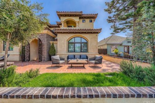 1814 Main St, Huntington Beach CA  92648-2725 exterior