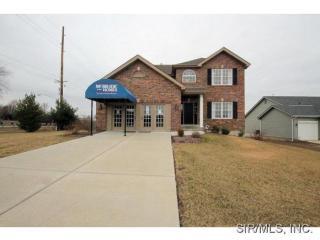 2 Eagles Landing Dr, Belleville, IL 62221-4471