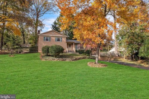 2124 Edgewater Pkwy, Silver Spring MD  20903-1210 exterior