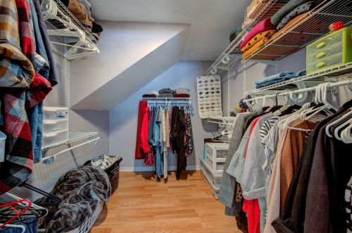 4050 Cinnabar Dr, Saint Paul MN  55122-2917 exterior