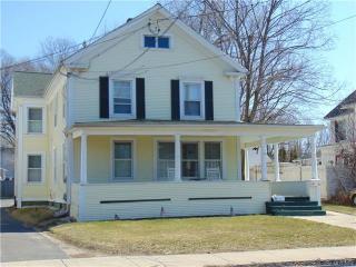 79 Bristol St, Southington CT  06489-4515 exterior