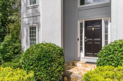 150 Kenley Ct, Marietta, GA 30068-5100