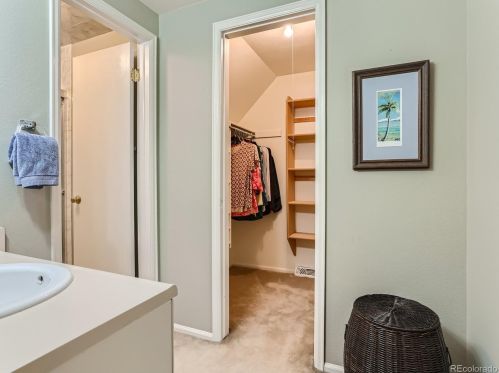 6890 Niagara Ct, Englewood CO 80112-1011 exterior