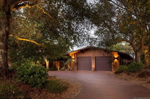 23427 Calistoga Pl, Ramona, CA 92065-4309