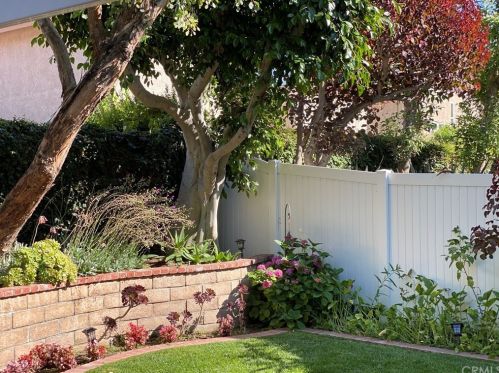 10 Vispera, Irvine CA  92620-2127 exterior