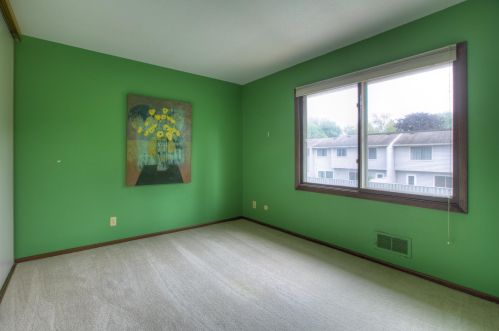 983 Carmel Ct, Saint Paul MN  55126-5833 exterior