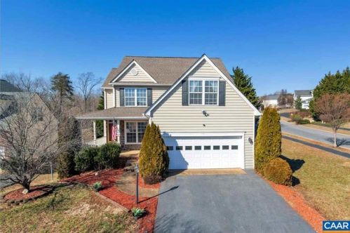 170 Deerwood Dr, Charlottesville, VA 22911-9025