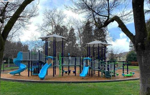 1455 Groth Cir, Pleasanton, CA 94566-8417