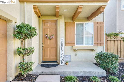 455 Orinda Ct, Tracy, CA 95391-1186