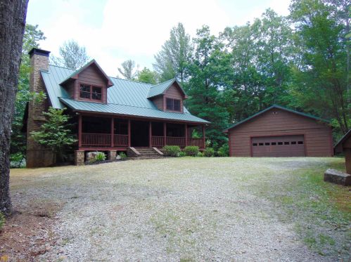 335 Bobcat Ln, Lakemont, GA 30552