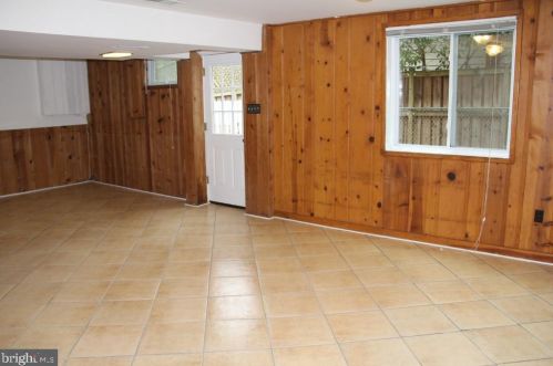 10607 Cavalier Dr, Silver Spring MD 20901-1628 exterior