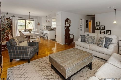 1097 Sussex Tpke, Dover NJ  07869-4206 exterior